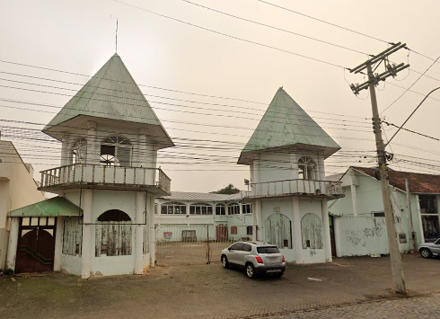 Prédio localizado na Rua Ernesto Alves, nº 2535, bairro Jardim do Prado, Taquara/RS