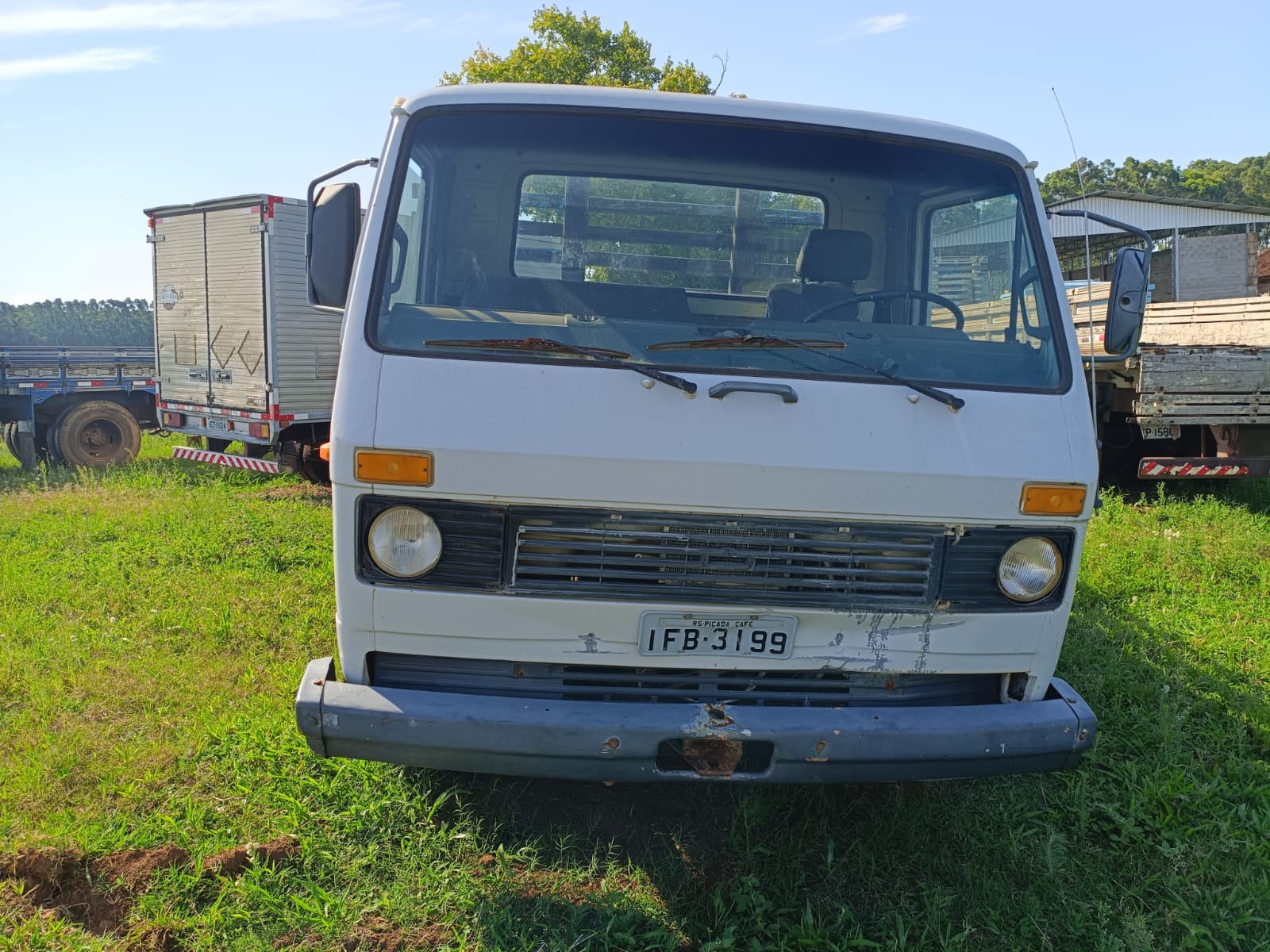 Lote 08 - Caminhão VW/6.90, placa IFB3199, RENAVAM 582456657, Fab/Mod 1985/1985