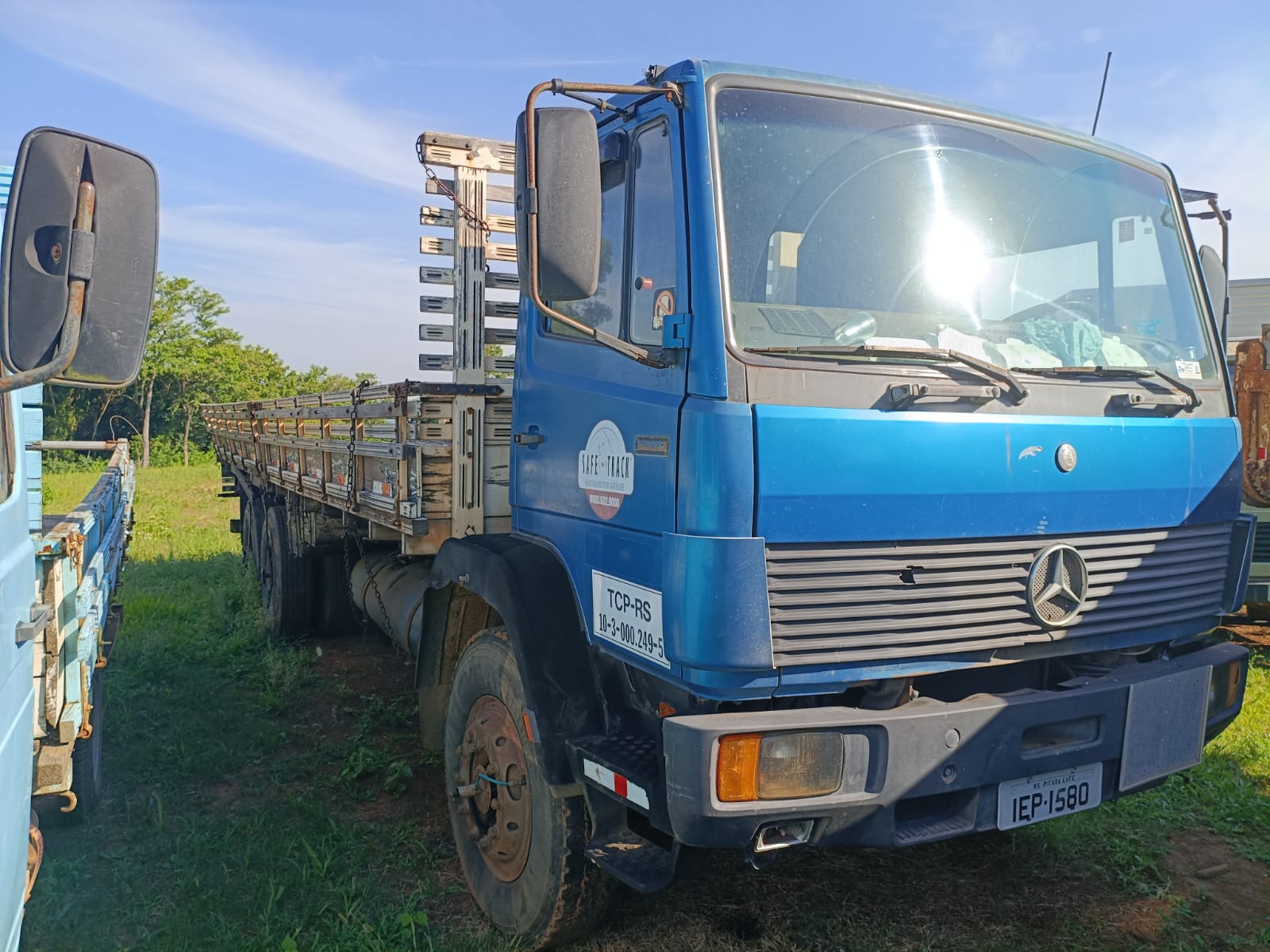 Lote 13 - Caminhão M.BENZ/1718, placa IEP1580, RENAVAM 582829097, Fab/Mod 1993/1993